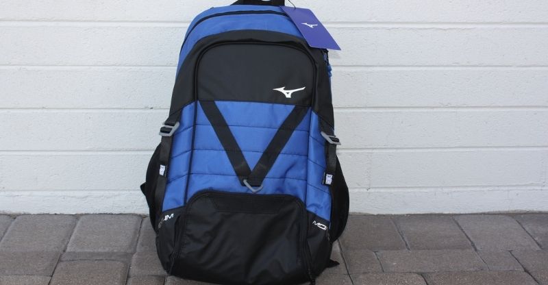 Mizuno Momentum with shoe compartment